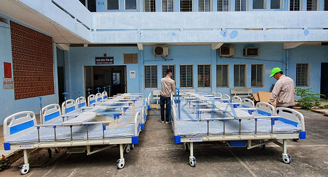 Giường bệnh Lucass nhập khẩu
