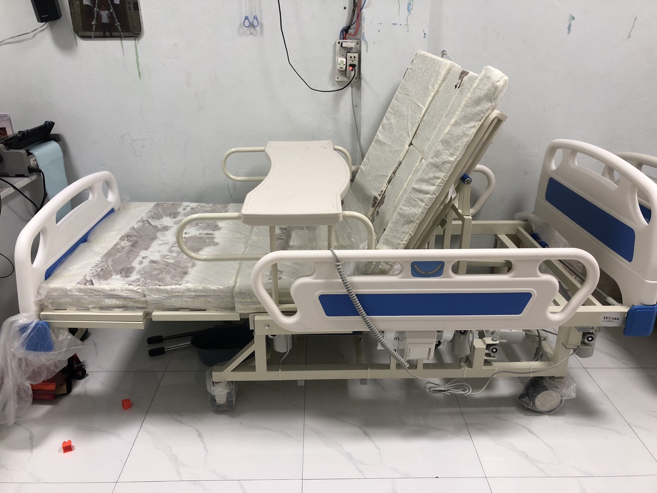 Giường bệnh lucass Gb4