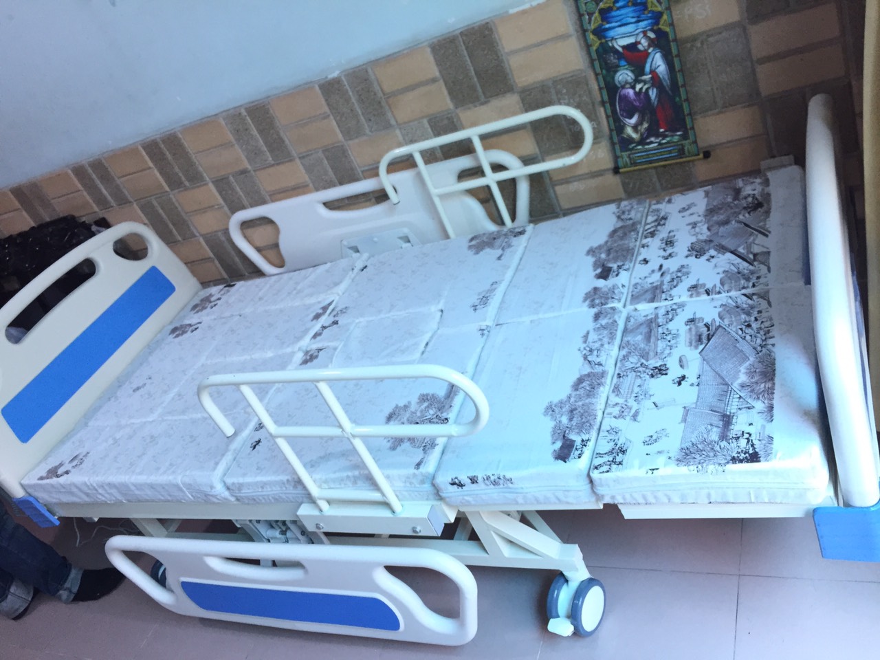 Giường bệnh nhân lucass