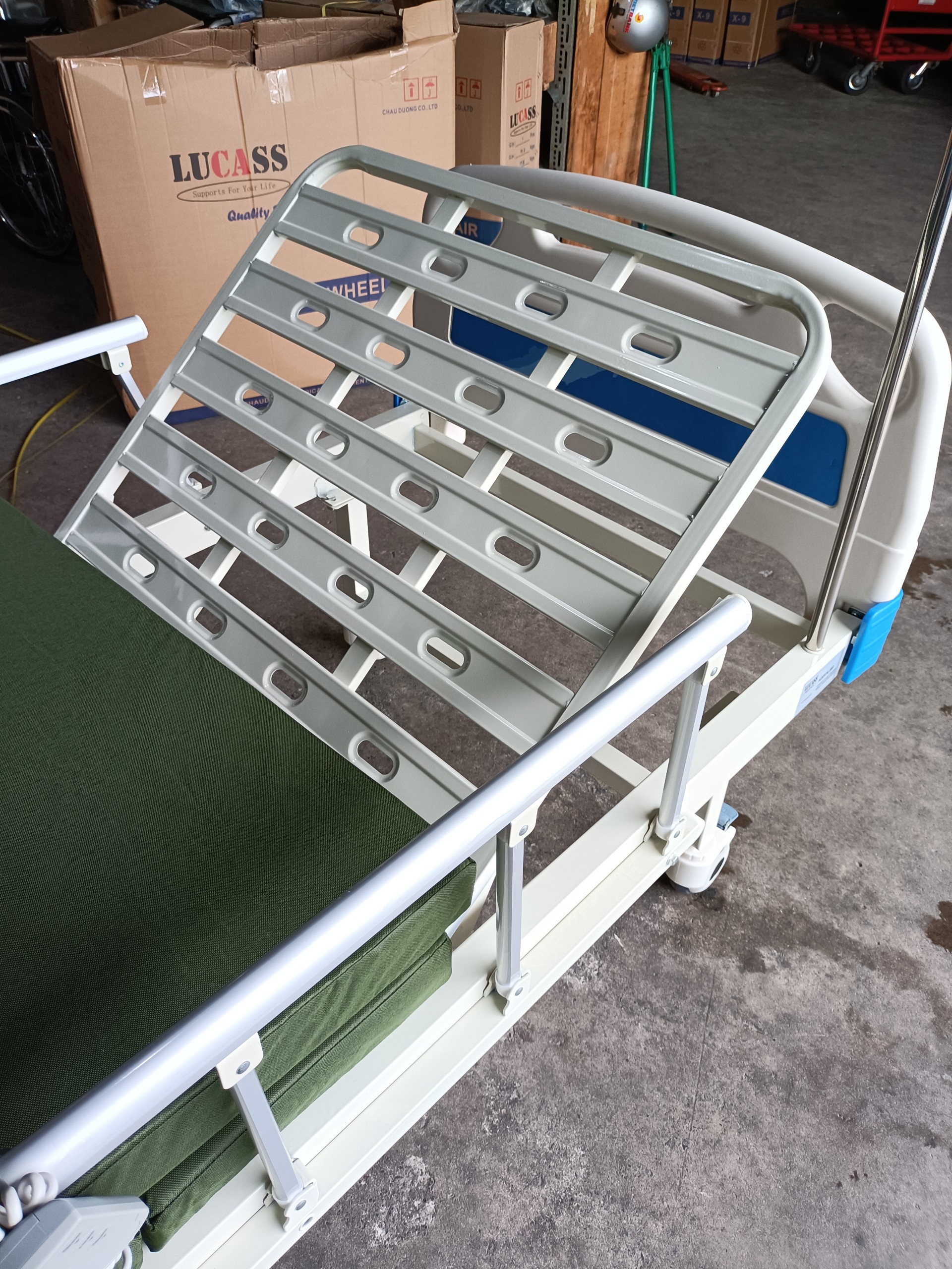 Giường lucass ở quảng bình