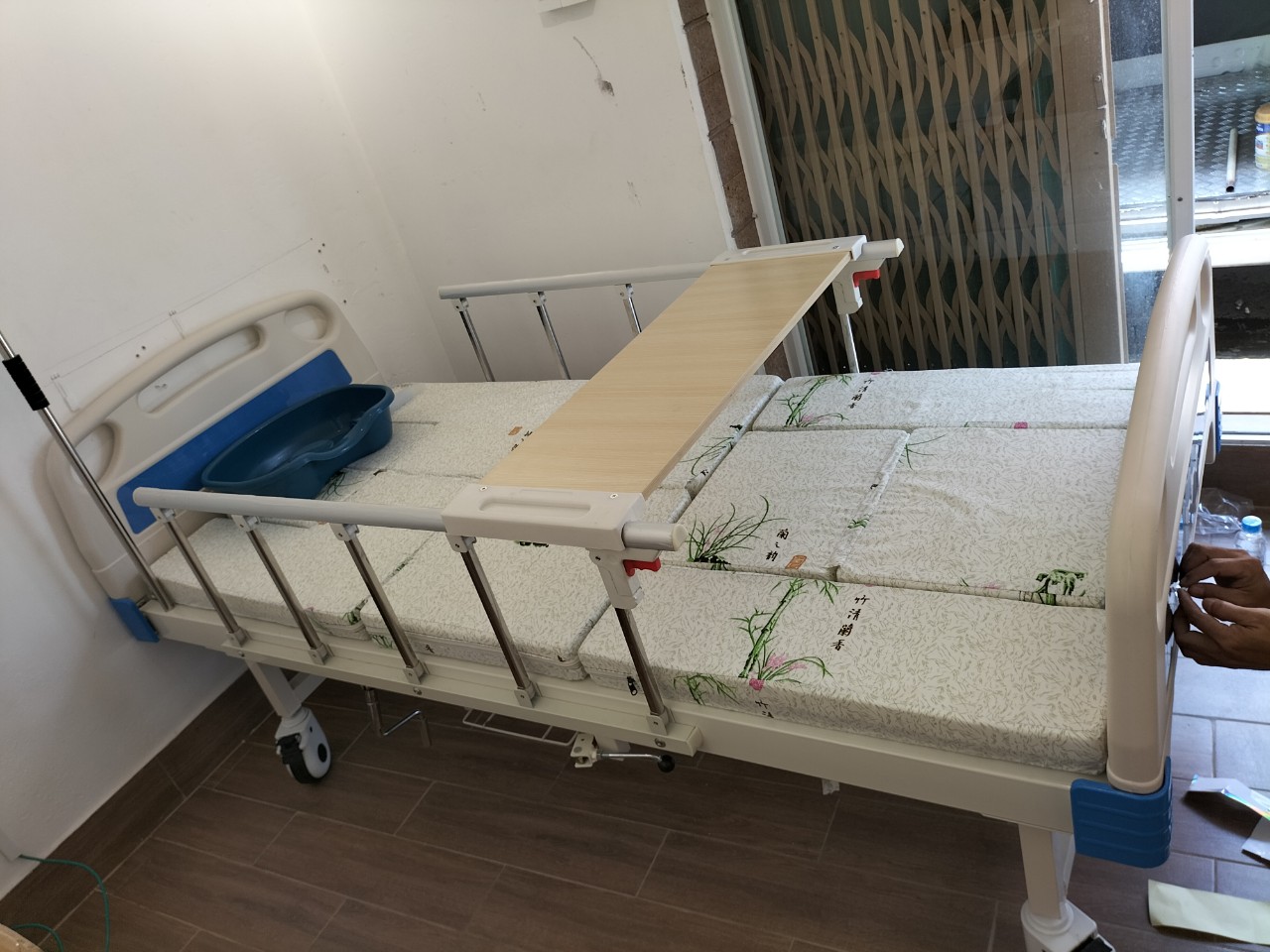 Cữa hàng giường y tế ở quận 1 Giá luôn luôn tốt nhất