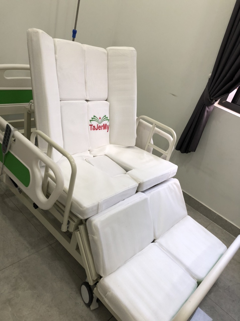 Giường bệnh lucass