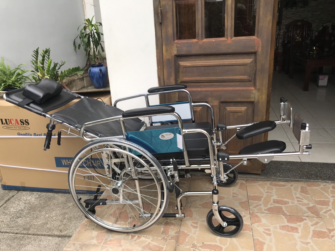 Mua xe lăn cho người bệnh ở quận 3 giá rẻ nhất