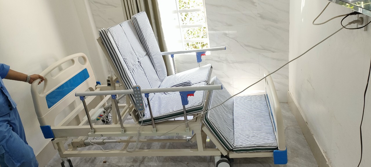 Giường bệnh 4 tay quay Lucas GB-T41 chính hãng có ứng dụng gì?