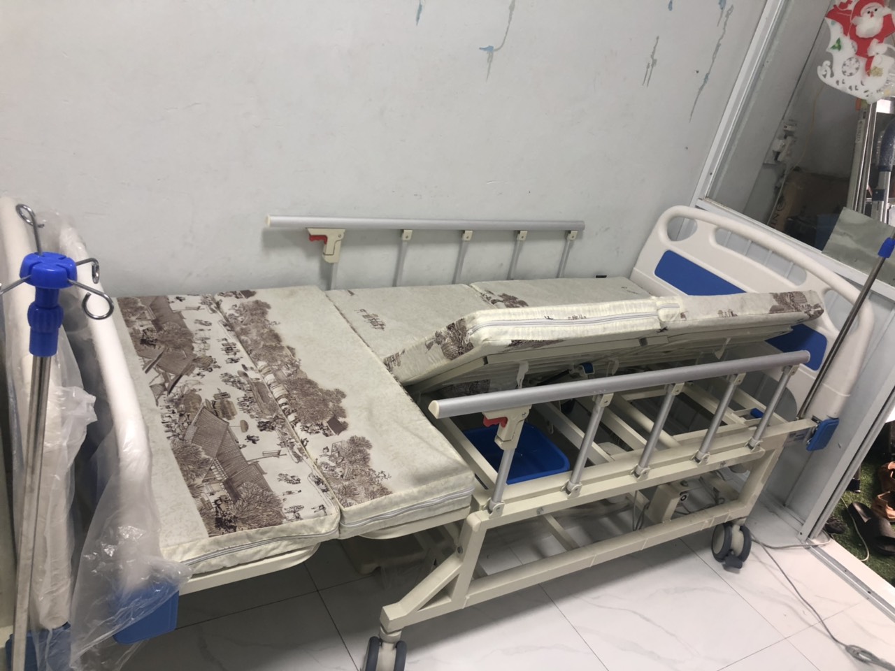 Giường bệnh lucass Gb-T5D
