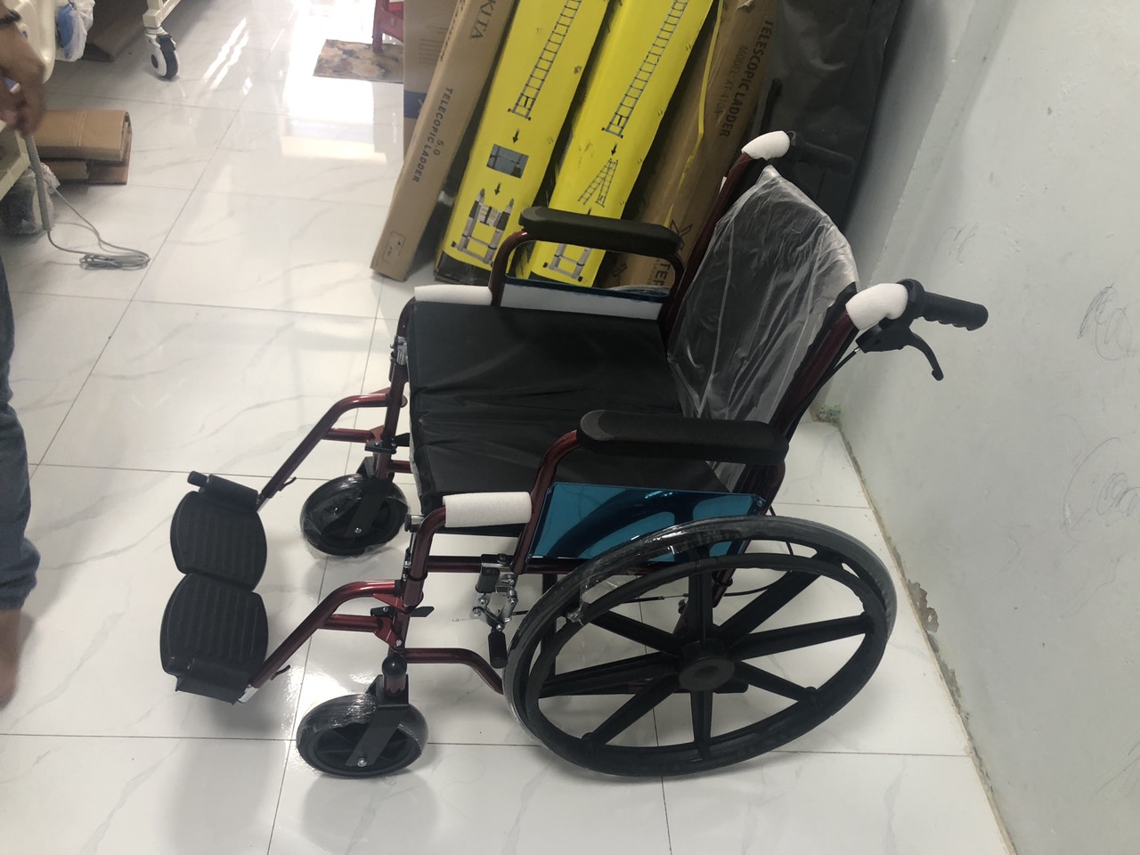 Cữa hàng bán xe lăn lucass chính hãng ở Hcm