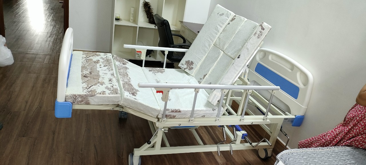 Giường bệnh lucass GB-T41
