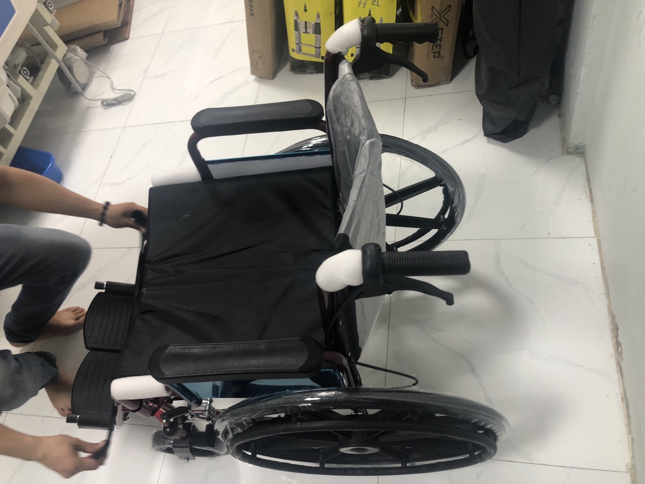 Cữa hàng xe lăn lucass tại Bình Dương Giá rẻ nhất