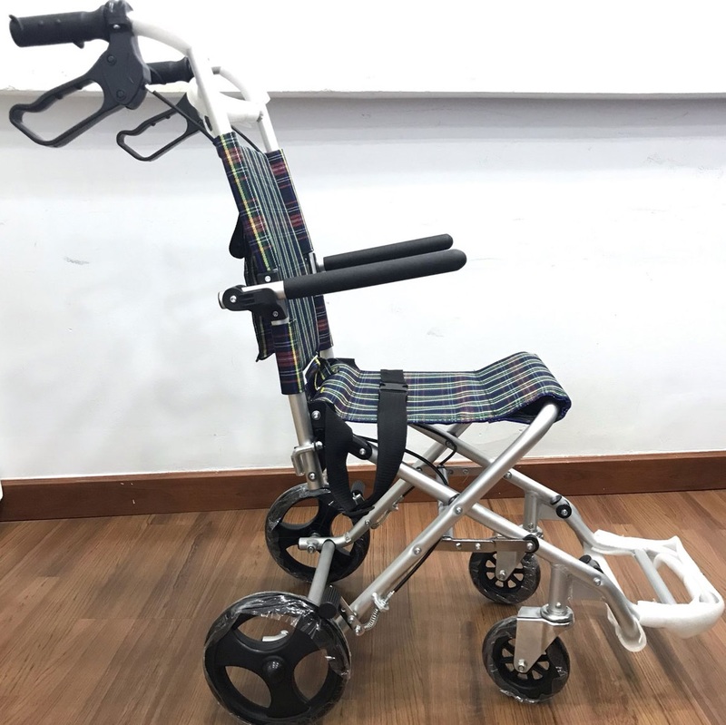 Xe lăn du lịch x11