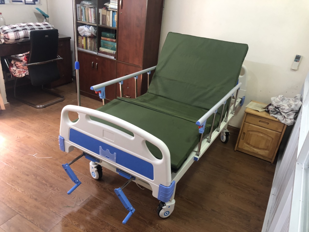 Giường y tế sử dụng trong gia đình